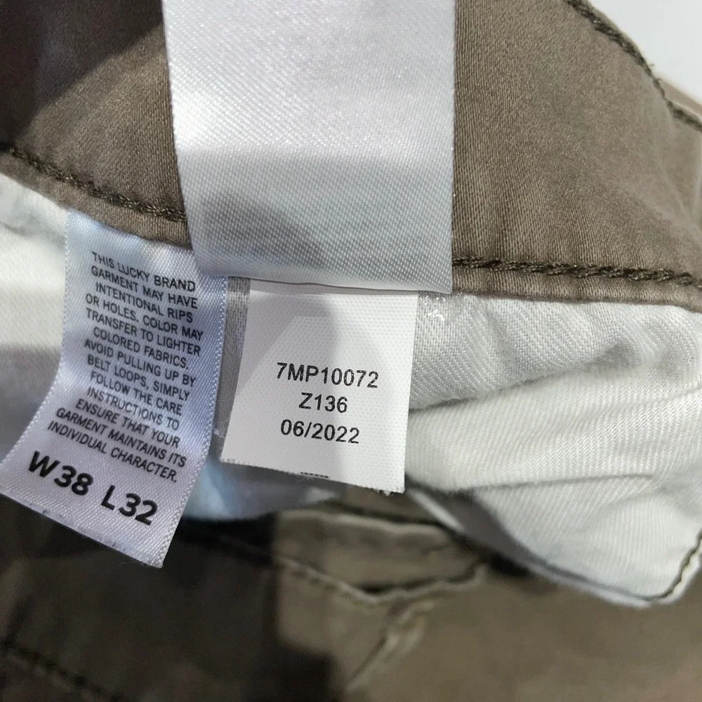 Lucky Brand 410 Athletic Straight Pants Mens 38x32 Brown 7MP10072
